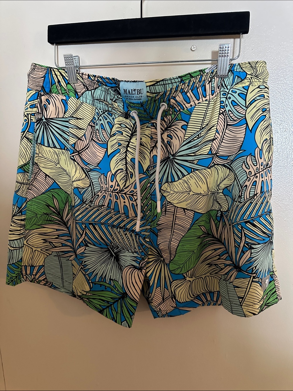 Malibu Beach Club Floral Tropical Swim Trunks Men's Size L Drawstring